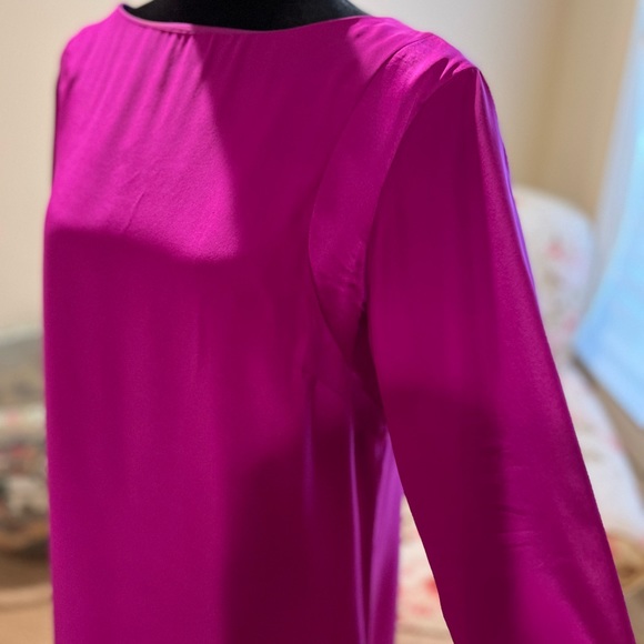 Alice & Trixie fuchsia shift dress. Monochromatic shoulder detail.  Size L. - Picture 1 of 7